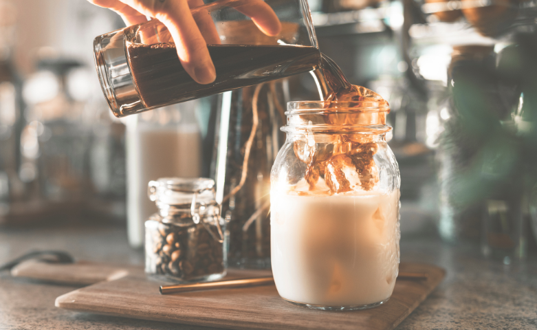 How to Make Iced Coffee: Ultimate Home & Cafe Guide